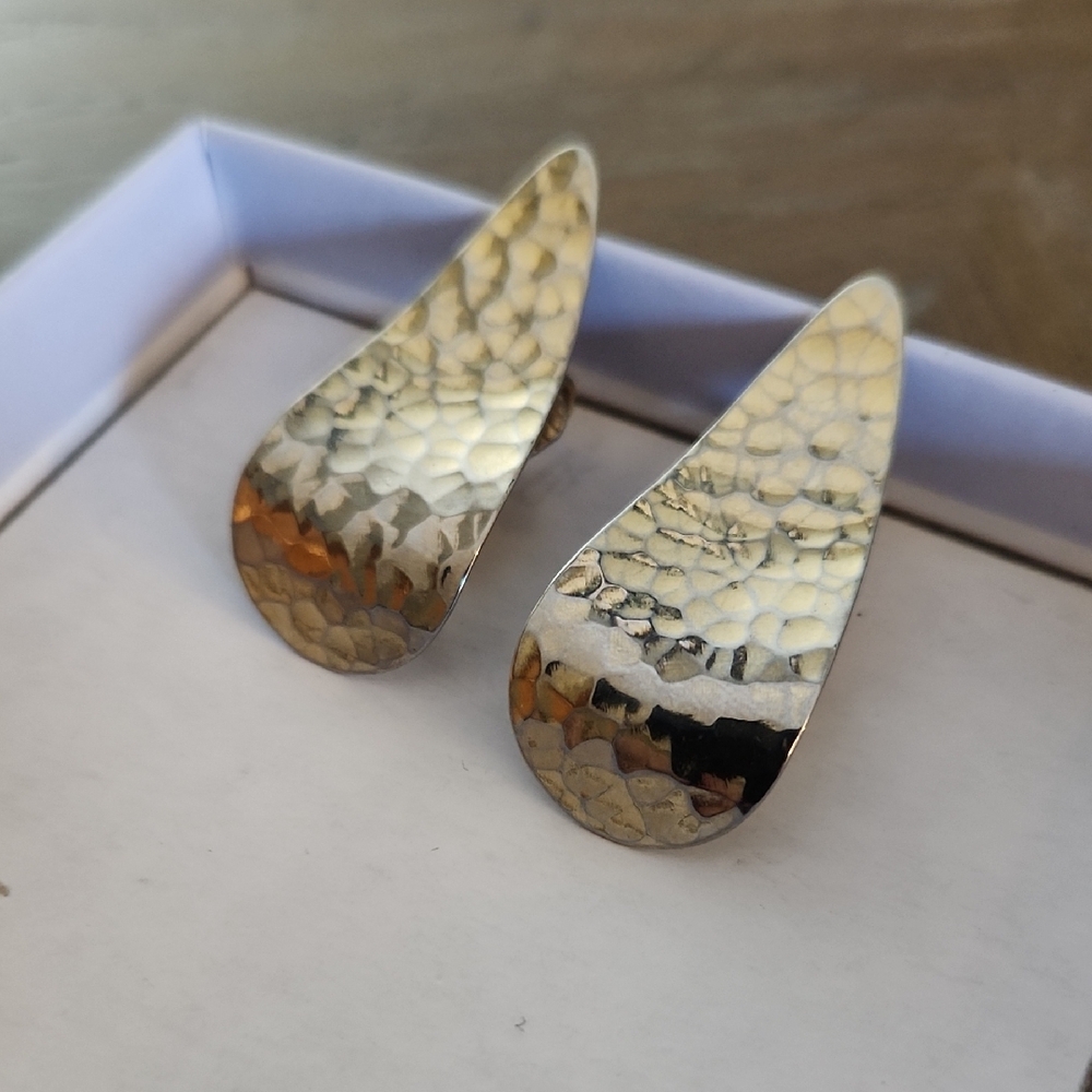 Vintage Teardrop Hammered Clip-on Earrings